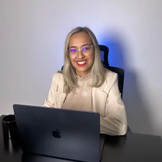 Natália Silva - Consultora Jurídica em IA
